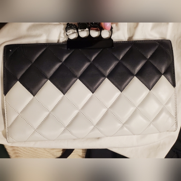 Unused Clutch by Alexander McQueen with dustbag and marks - Picture 12 of 17